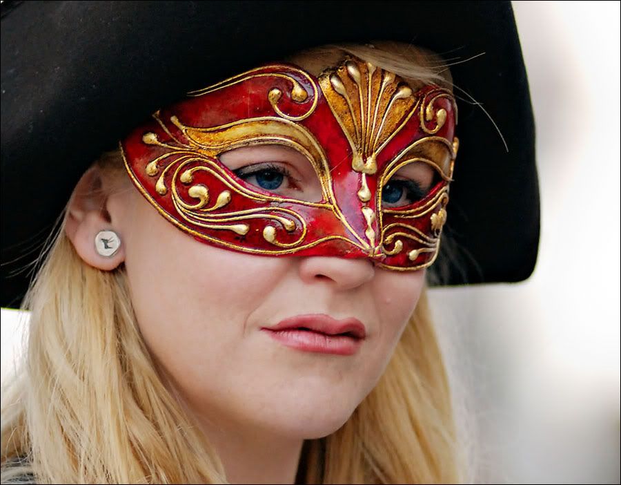 девушки и женщины в фотографиях со всего мира