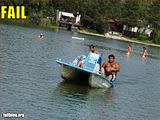 th_epic-fail-paddleboat-fail