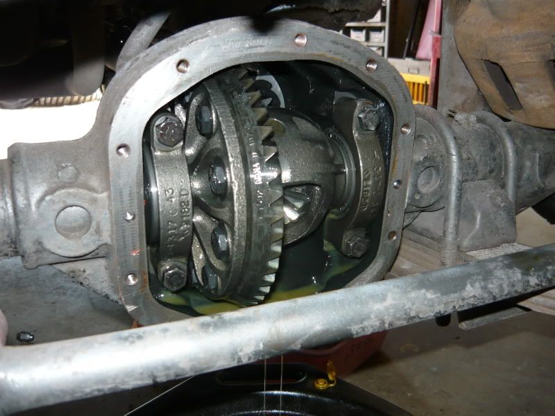 Bearing cap orientation Dana 30