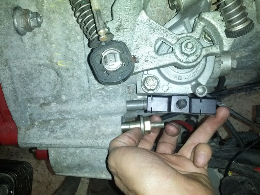  ECS Tuning ECS 6Speed Clutch Bleeder Block Click Here !!! VW